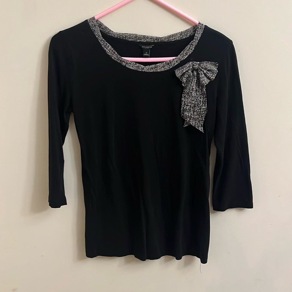 Ann Taylor Black bow tie blouse - Picture 1 of 4
